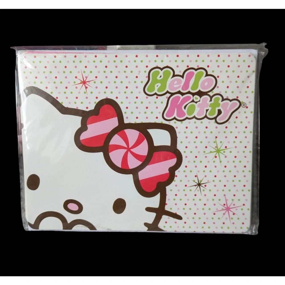 Sanrio Hello Kitty Stationery Notecards with Envelopes Set of 8 Cards New 2011